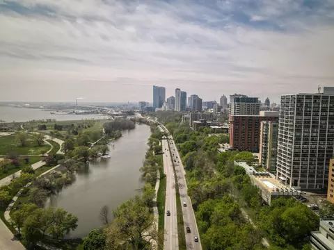 1660 N Prospect #2002, Milwaukee, WI 53202