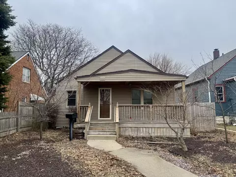 3958 S 3rd, Milwaukee, WI 53207
