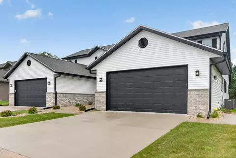 1336 Legion, West Bend, WI 53090