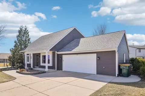 8603 S Melrose, Oak Creek, WI 53154