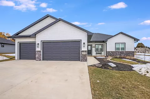 900 Moonbeam, Francis Creek, WI 54214