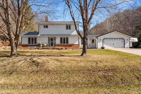 e10880 County Road P, Clinton, WI 54667