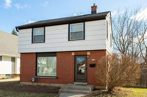 2750 N 61st, Milwaukee, WI 53210