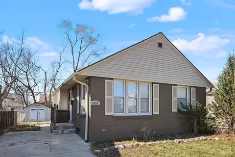 5457 N 19th, Milwaukee, WI 53209