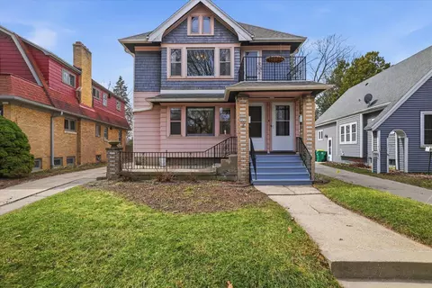 3619 N Morris #3621, Shorewood, WI 53211