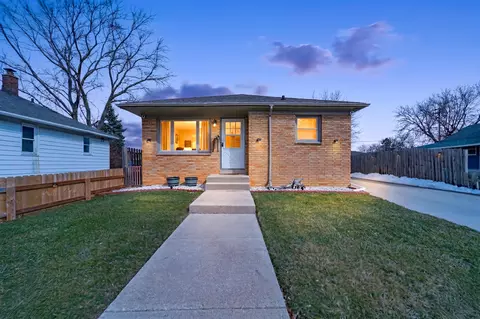 1104 North, Racine, WI 53402
