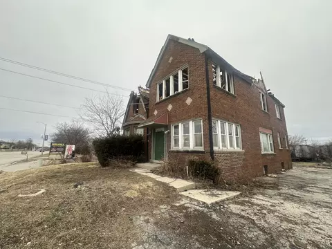 4858 S 13th, Milwaukee, WI 53221