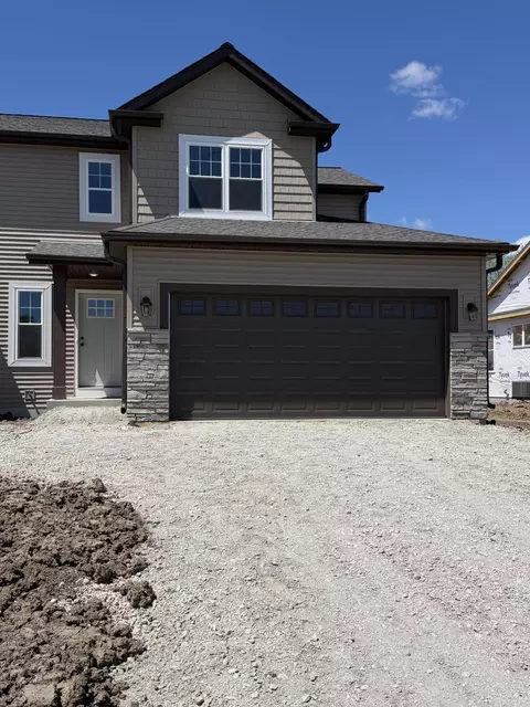 754 Pleasant Park, Johnson Creek, WI 53038