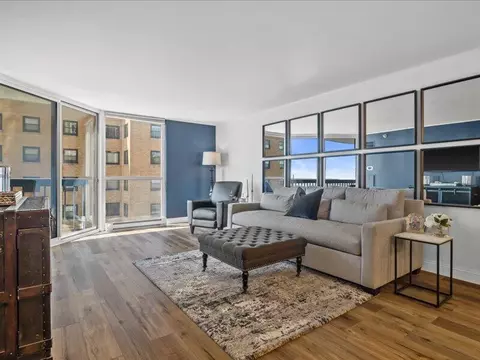 1660 N Prospect #506, Milwaukee, WI 53202