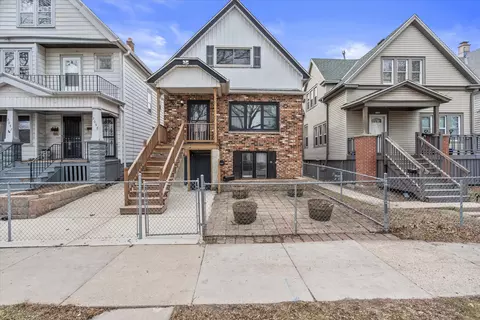 2053 S 25th, Milwaukee, WI 53204