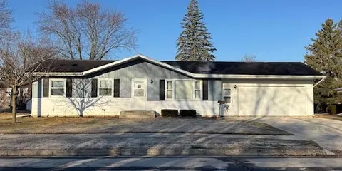 1707 Jackson, New Holstein, WI 53061