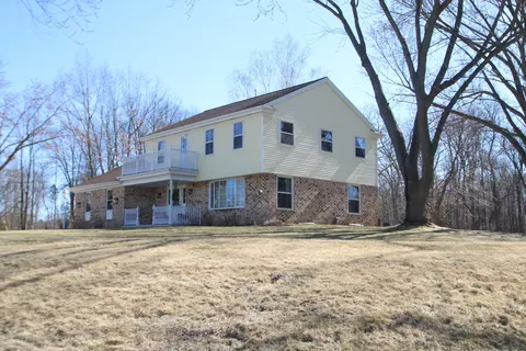 n67w30777 Swallow, Merton, WI 53029