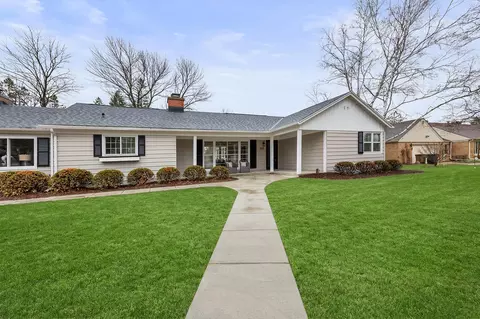 800 E Hermitage, Bayside, WI 53217