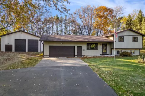 21923 Fleming, Greenfield, WI 54660