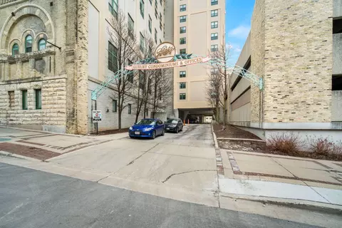 270 E Highland #841, Milwaukee, WI 53202