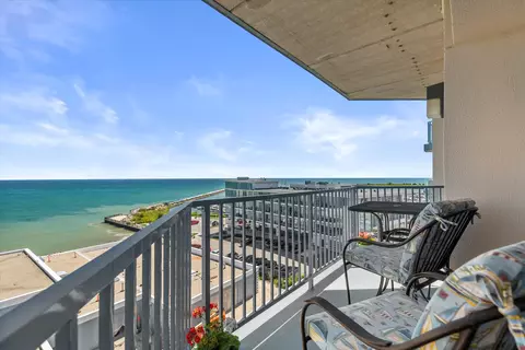 415 N N Lk #602, Port Washington, WI 53074