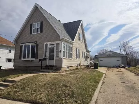 218 N Henninger, Mayville, WI 53050