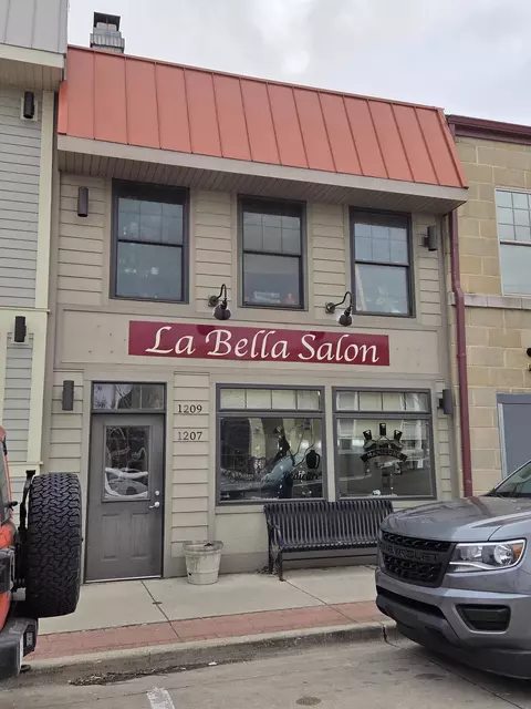 1207 Bridge #1209, Grafton, WI 53024