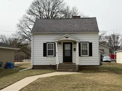 410 S S Ct, Sparta, WI 54656
