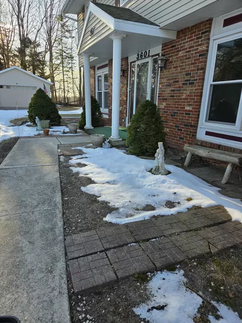 3601 Michigan, Manitowoc, WI 54220