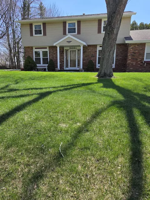 3601 Michigan, Manitowoc, WI 54220