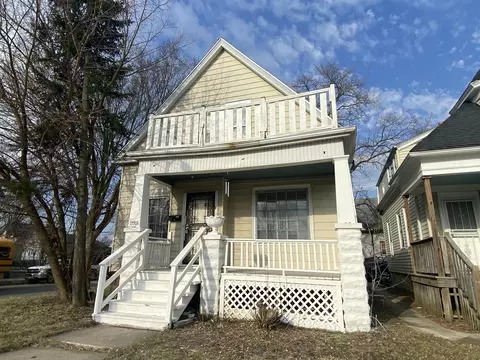 3003 N 20th, Milwaukee, WI 53206
