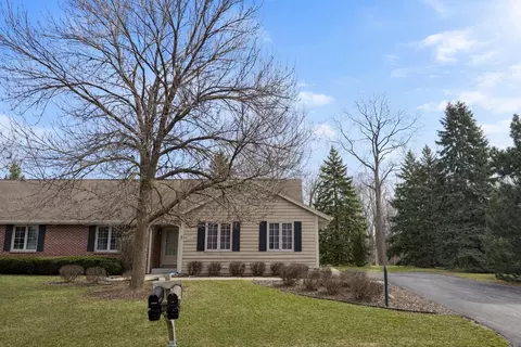 4780 Cara Marie #B, Brookfield, WI 53005