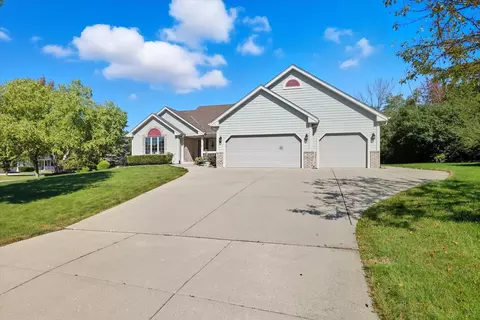 4540 W Melissa, Franklin, WI 53132