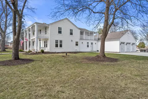 17730 Greenbrier, Brookfield, WI 53045
