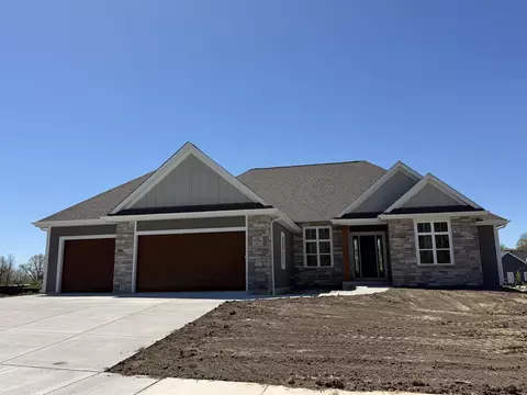 n66w21193 Sweet Clover, Menomonee Falls, WI 53051