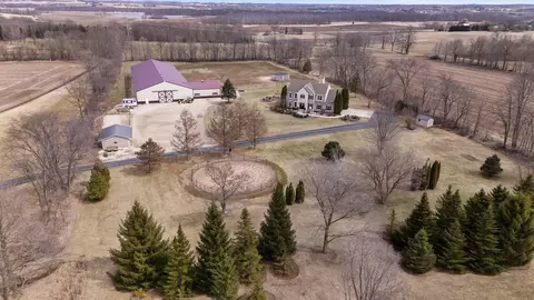 9518 State Highway 144, Farmington, WI 53040