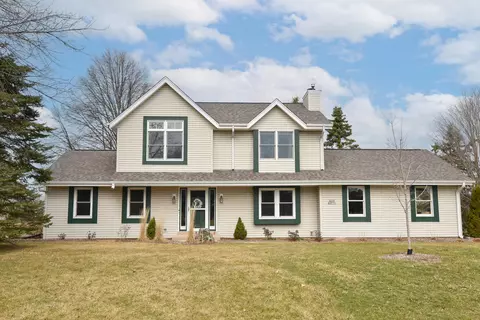 n105w16136 Brook Holw, Germantown, WI 53022
