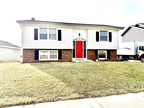 8885 N 70th, Milwaukee, WI 53223