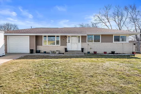 7101 W Van Norman, Greenfield, WI 53220