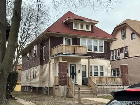 2760 N 47th #2762, Milwaukee, WI 53210