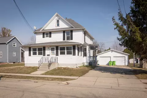 414 Grove, Mayville, WI 53050