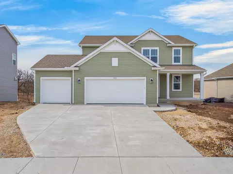 674 Stonefield, Whitewater, WI 53190