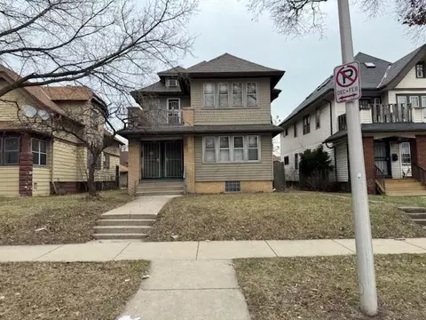 2706 N 49th #2708, Milwaukee, WI 53210