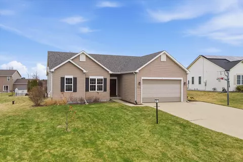 n8330 Whippoorwill Road, Ixonia, WI 53036