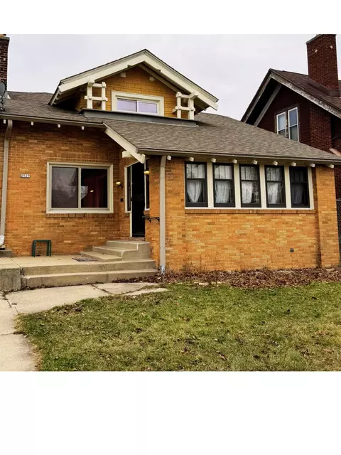 2529 N 46th, Milwaukee, WI 53210
