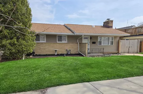 2811 Ruby, Racine, WI 53402