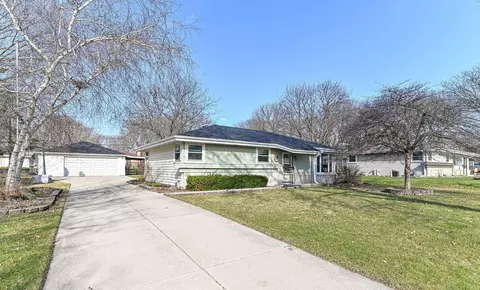 6015 S 18th, Milwaukee, WI 53221