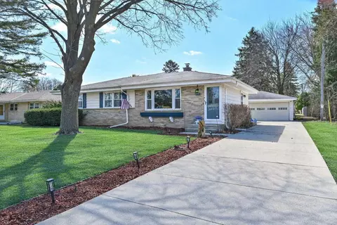 6383 W Darnel, Brown Deer, WI 53223