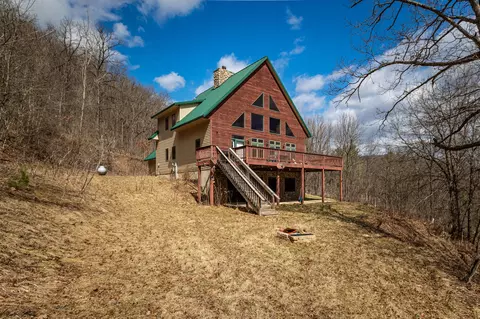 10235 Tavern, Clayton, WI 54655