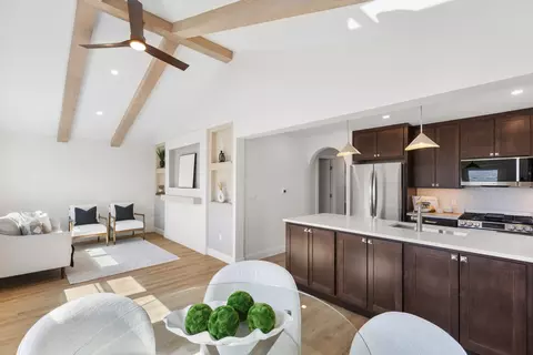 483 E Morgan, Milwaukee, WI 53207