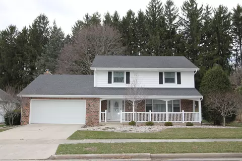 267 Robins Run, Burlington, WI 53105