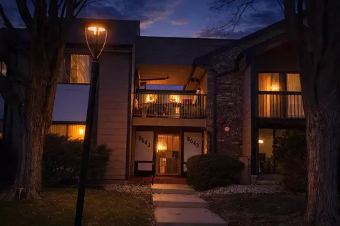 8643 N Servite #214, Milwaukee, WI 53223