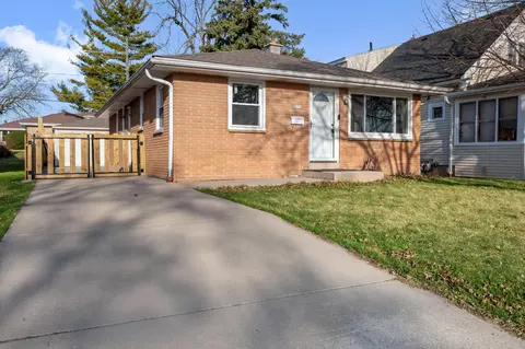 2571 S 68th, Milwaukee, WI 53219