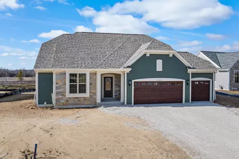 w251n2399 Valleyview, Pewaukee, WI 53072