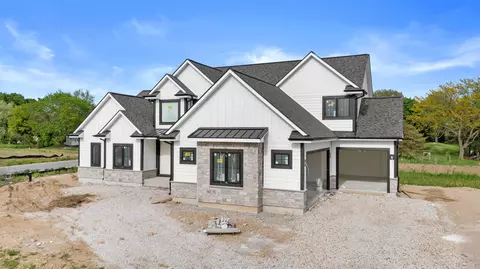 w257n5916 Autumn, Lisbon, WI 53089